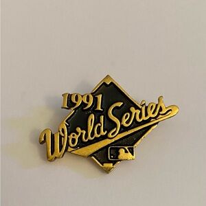 1991 World Series Pin